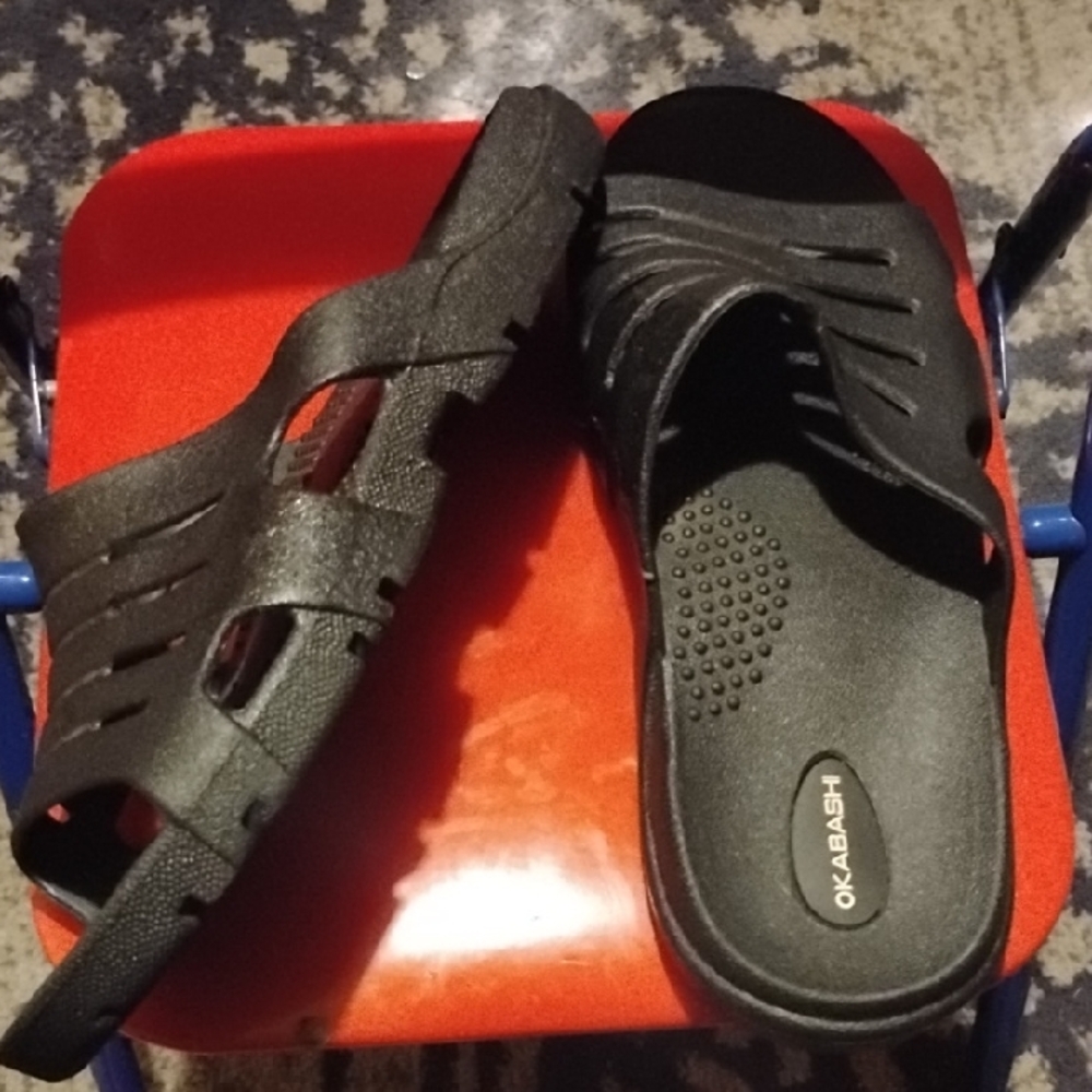 Okabashi Black Comfort Slides